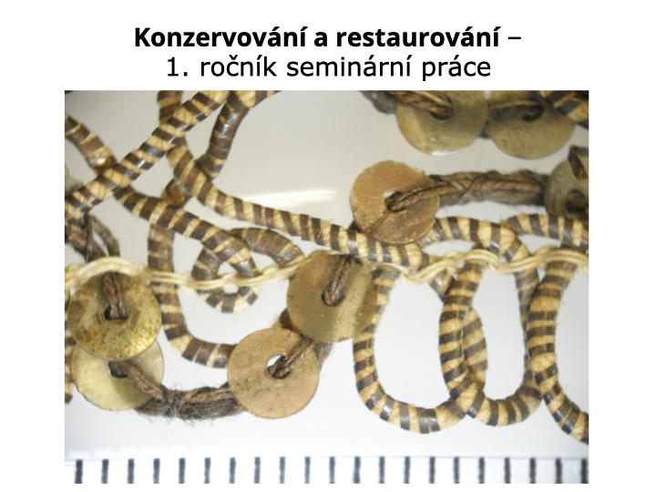 VOŠ¸ Praha - Konzervování a restaurování textilií.045